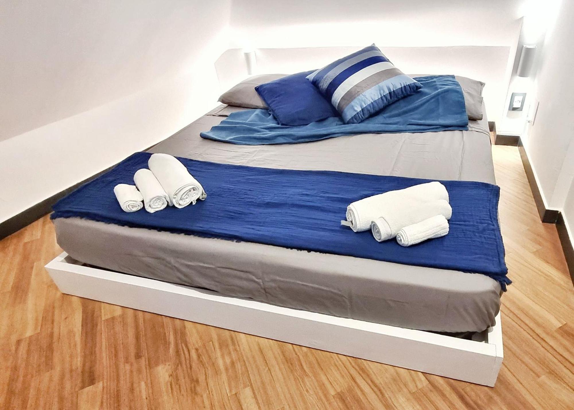 Mansarda Azzurra, 8 Min Dal Mare, 3 Min Dall'ospedale Pediatrico Apartment Genua